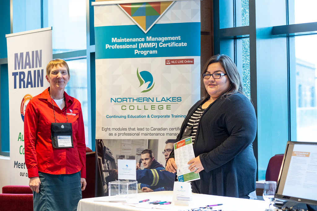 Northern lakes college booth at the MainTrain Conference